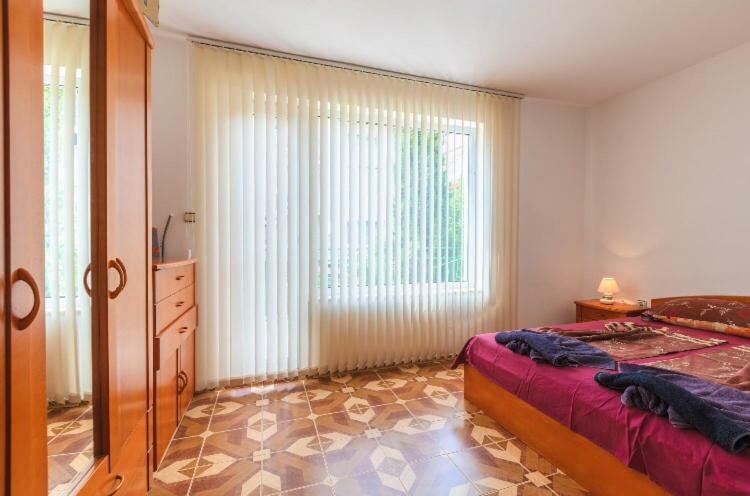 Duplex Apartments Sveti Vlas Bagian luar foto