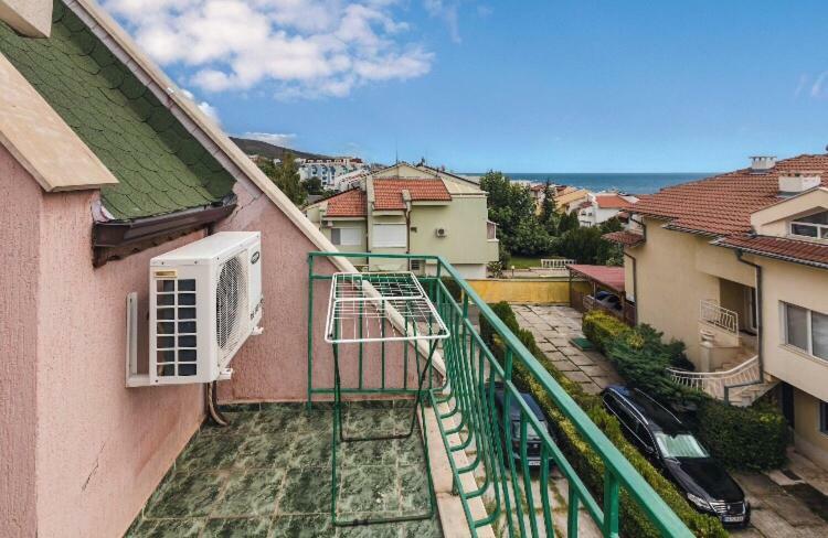 Duplex Apartments Sveti Vlas Bagian luar foto